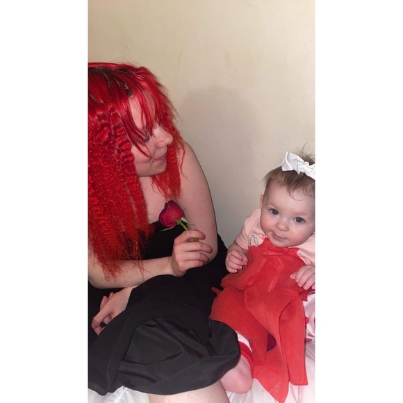 Meet your Posher, Oriana - Picture 4 of 5